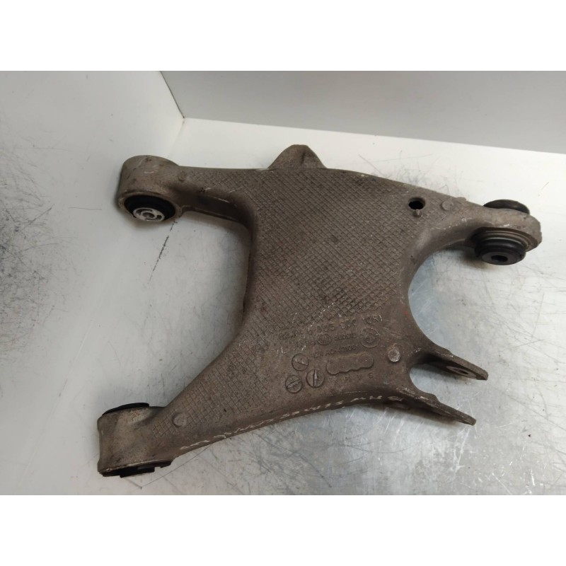 Recambio de brazo suspension inferior trasero derecho para bmw serie 5 lim. (f10) 520d referencia OEM IAM 6865900  