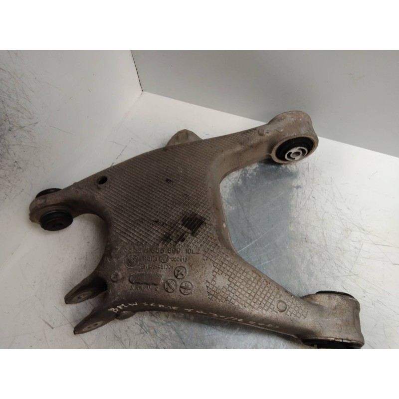 Recambio de brazo suspension inferior trasero izquierdo para bmw serie 5 lim. (f10) 520d referencia OEM IAM 6865899  