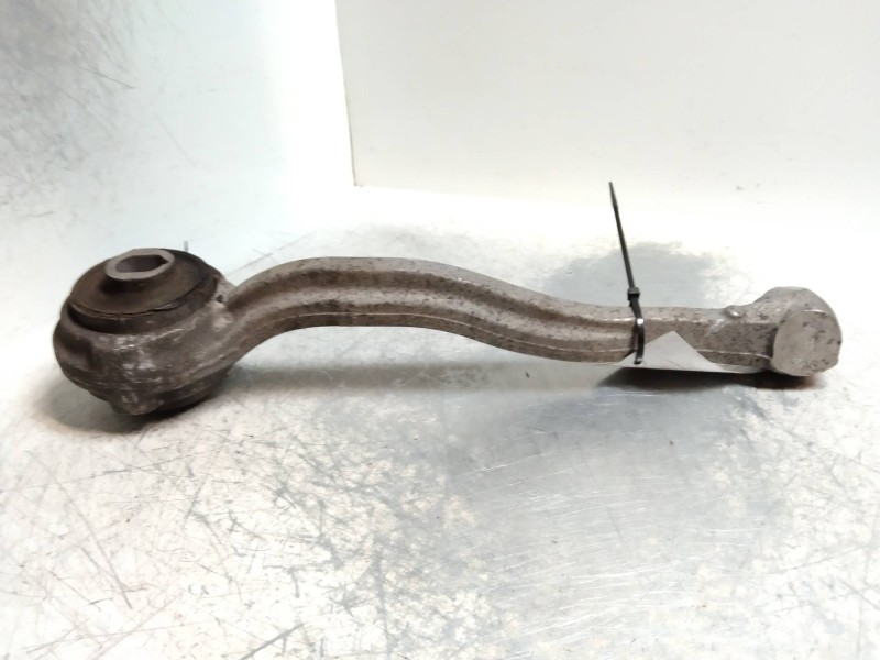 Recambio de brazo suspension inferior delantero izquierdo para mercedes clase c (w203) familiar 2.2 cdi cat referencia OEM IAM  