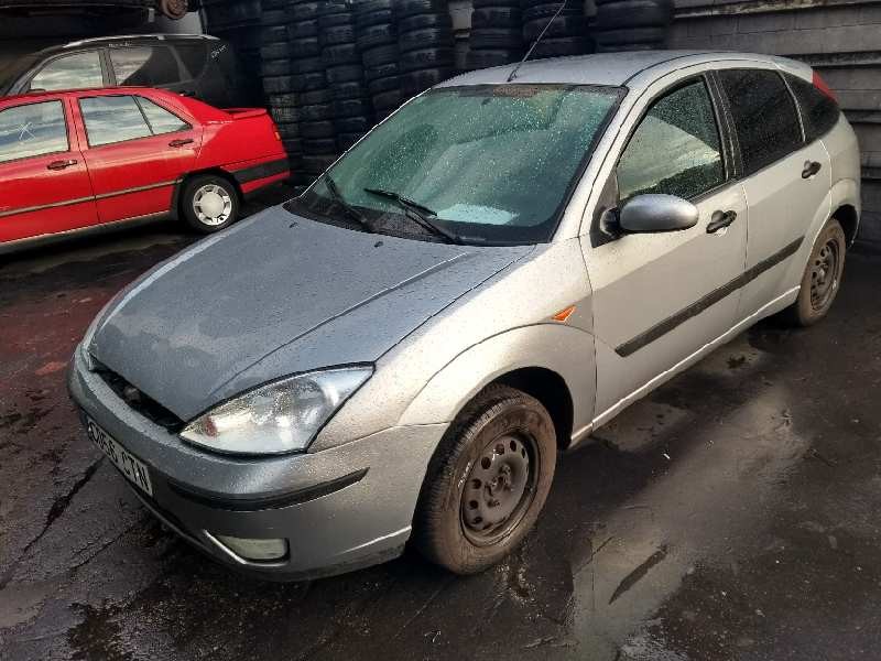 ford focus berlina (cak) del año 2004