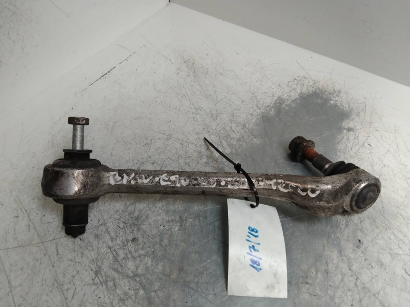 Recambio de brazo suspension inferior delantero derecho para bmw serie 3 berlina (e90) 318d referencia OEM IAM 6763700R  