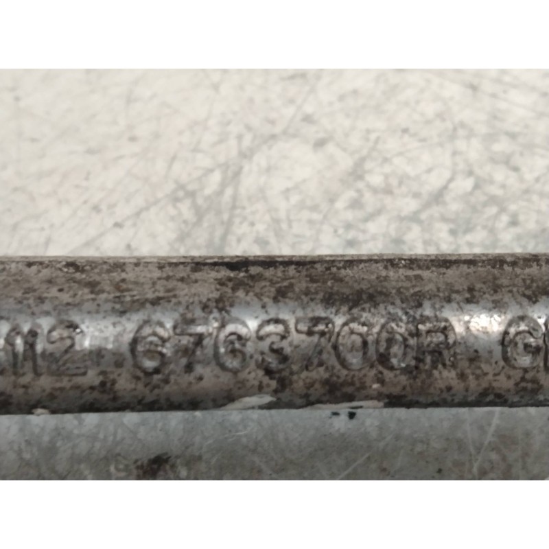 Recambio de brazo suspension inferior delantero derecho para bmw serie 3 berlina (e90) 318d referencia OEM IAM 6763700R  