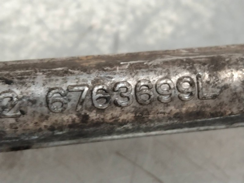 Recambio de brazo suspension inferior delantero izquierdo para bmw serie 3 berlina (e90) 320d referencia OEM IAM 676399L  