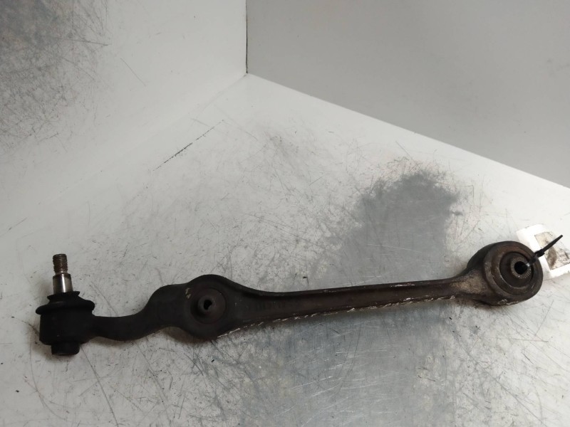 Recambio de brazo suspension inferior delantero derecho para bmw serie 7 (e23) 735i referencia OEM IAM   