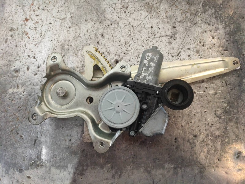 Recambio de elevalunas trasero derecho para lexus ct 200h referencia OEM IAM 8572075070 0620202450 