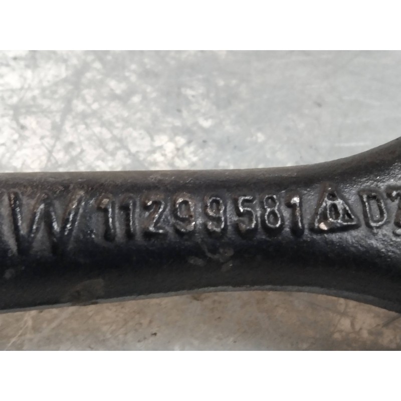 Recambio de brazo suspension superior delantero derecho para bmw serie 7 (e32) 3.5 cat referencia OEM IAM 11299581  