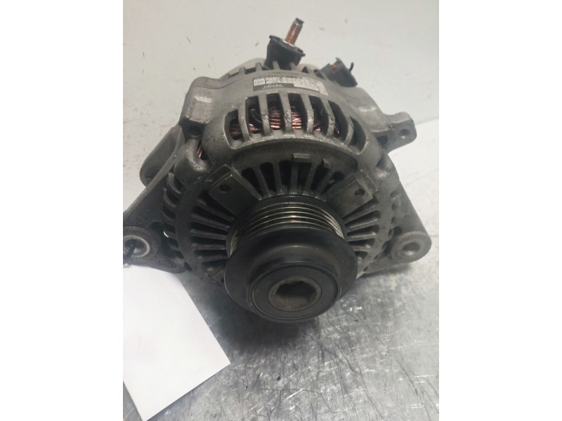 Recambio de alternador para kia carnival ii 2.9 cdri executive referencia OEM IAM 73004X900  