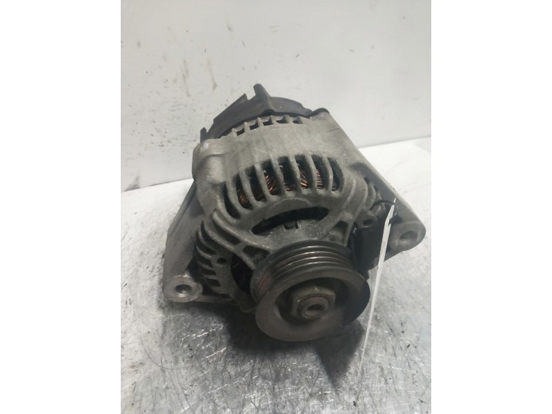 Recambio de alternador para smart forfour forfour blackbasic referencia OEM IAM 63321568  