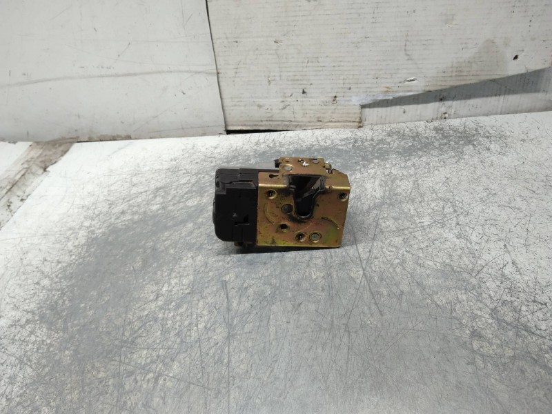 Recambio de motor cierre centralizado delantero izquierdo para peugeot 206 cc cc referencia OEM IAM   2P