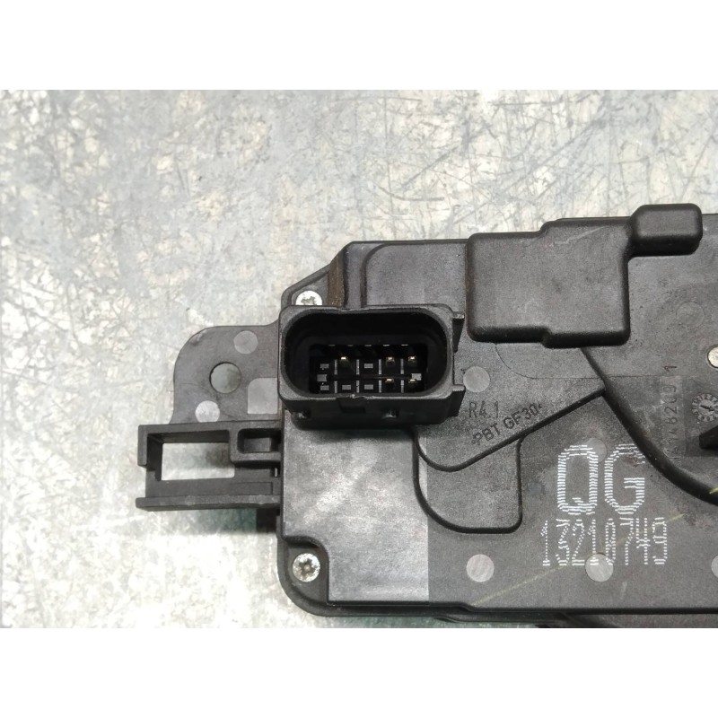 Recambio de motor cierre centralizado delantero derecho para opel astra h berlina cosmo referencia OEM IAM 13210749QG 5P 