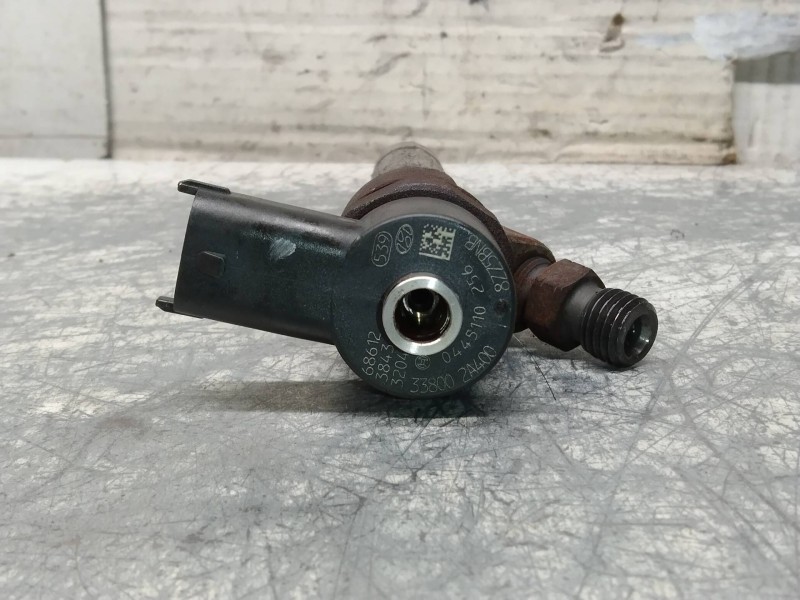 Recambio de inyector para kia cerato 1.6 crdi referencia OEM IAM 0445110256 338002A400 BOSCH