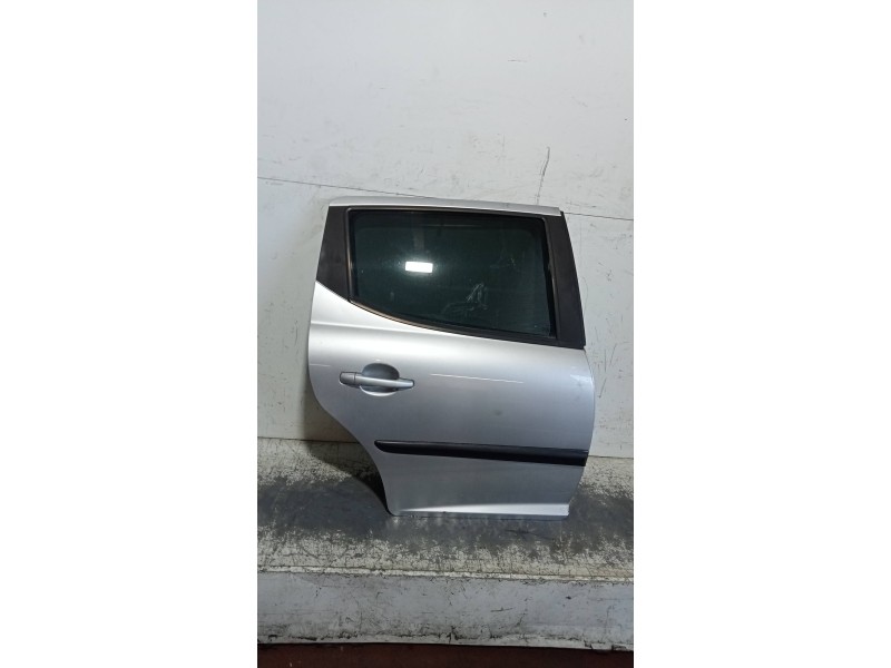 Recambio de puerta trasera derecha para peugeot 207 sw sport referencia OEM IAM   5P SW