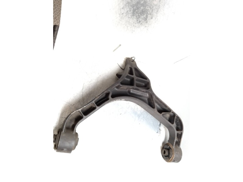 Recambio de brazo suspension inferior delantero derecho para jeep cherokee (kj) 2.5 crd limited referencia OEM IAM   