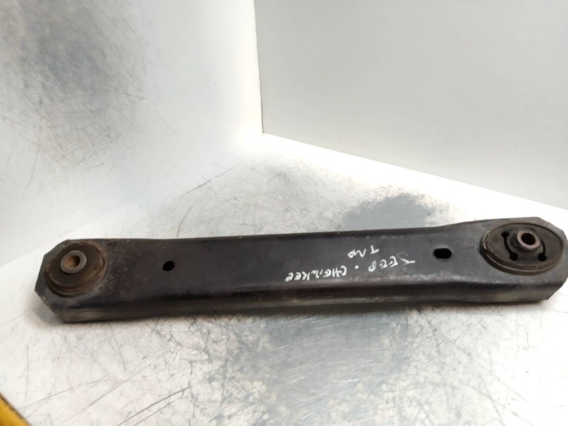 Recambio de tirante trasero derecho para jeep cherokee (j) 2.5 td sport (a) referencia OEM IAM    Recambio de tirante trasero derecho para jeep cherokee (j) 2.5 td sport (a) referencia OEM IAM