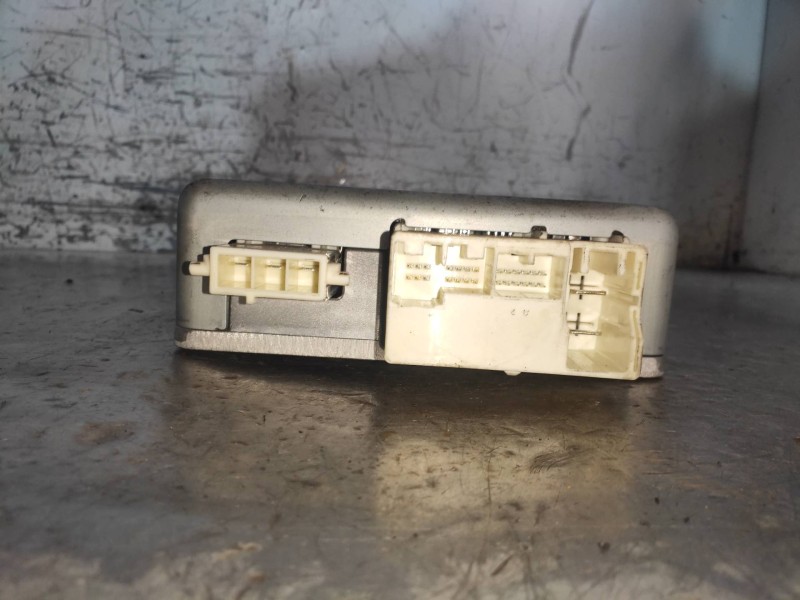 Recambio de centralita motor uce para lexus ct 200h referencia OEM IAM 8965076060 JL501003850 1129005190