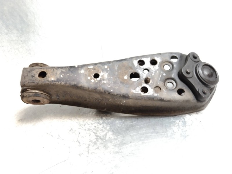 Recambio de brazo suspension inferior delantero derecho para kia besta besta (caja cerrada) referencia OEM IAM   
