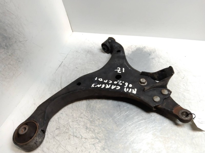 Recambio de brazo suspension inferior delantero izquierdo para kia carens (un) 2.0 crdi referencia OEM IAM   
