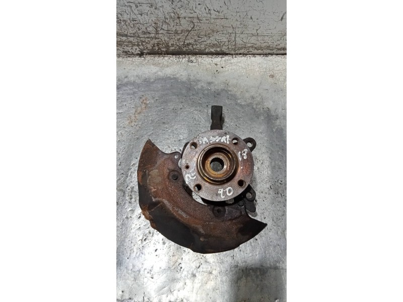 Recambio de mangueta delantera derecha para volkswagen passat berlina (312) cl referencia OEM IAM   