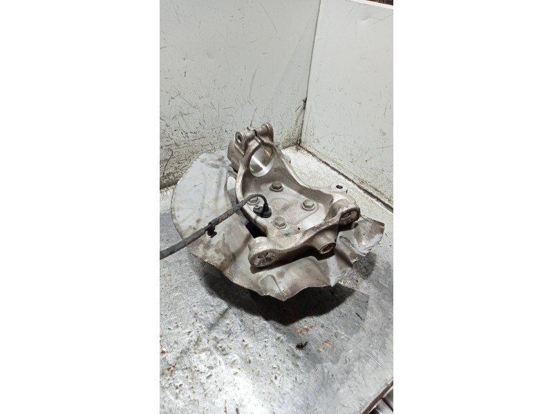 Recambio de mangueta delantera derecha para bmw serie 7 (e65/e66) 745i referencia OEM IAM   