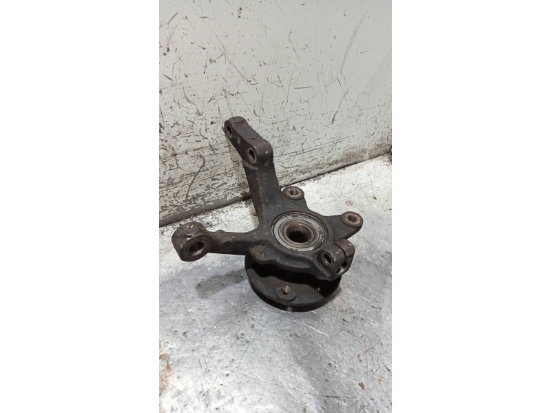 Recambio de mangueta delantera izquierda para renault 9 tse referencia OEM IAM   