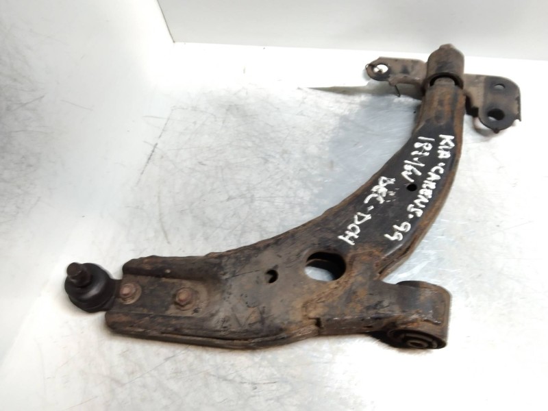 Recambio de brazo suspension inferior delantero derecho para kia carens 1.8 cat referencia OEM IAM   