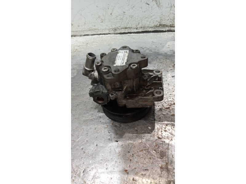Recambio de bomba direccion para bmw serie 7 (e65/e66) 745i referencia OEM IAM 7696974105 675617501 