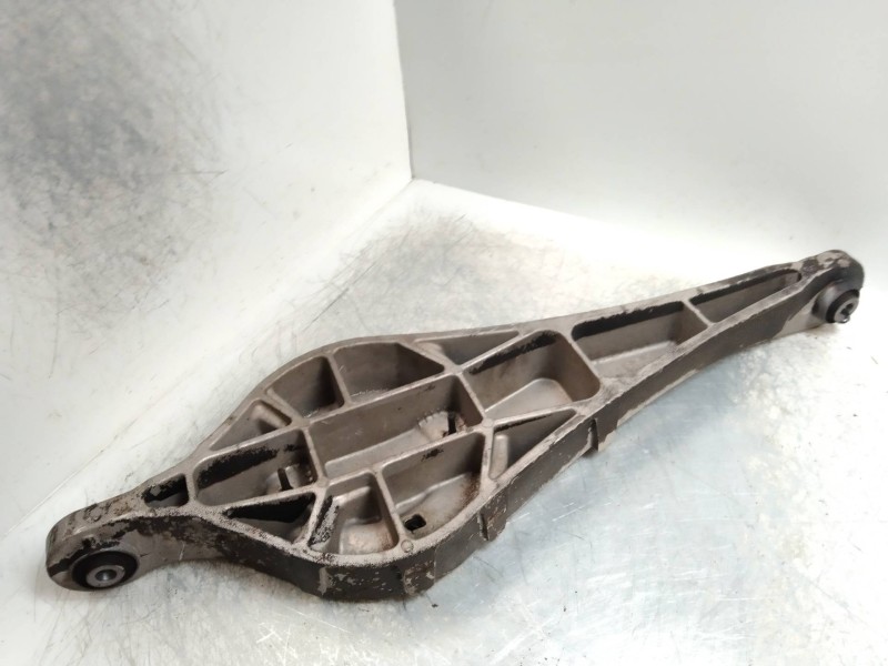 Recambio de brazo suspension inferior trasero derecho para volvo xc70 referencia OEM IAM   