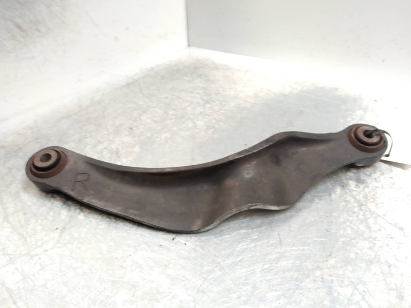 Recambio de brazo suspension superior trasero derecho para volvo xc70 referencia OEM IAM   