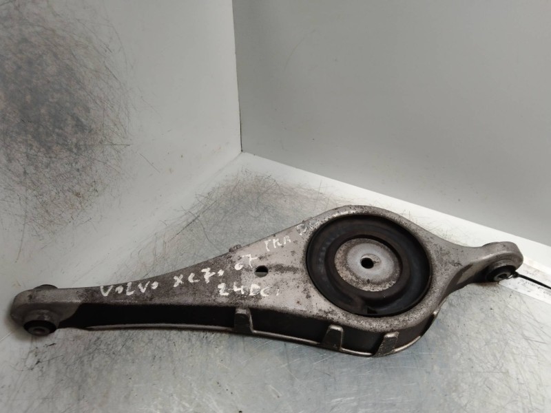 Recambio de brazo suspension inferior trasero derecho para volvo xc70 referencia OEM IAM   