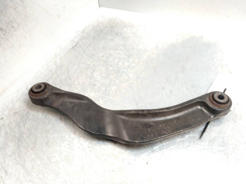 Recambio de brazo suspension superior trasero derecho para volvo xc70 referencia OEM IAM   