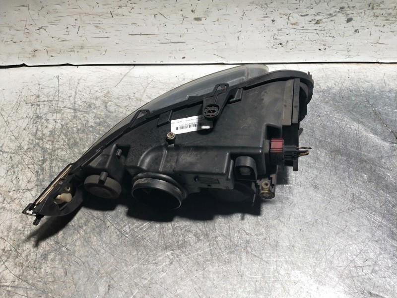 Recambio de faro izquierdo para saab 9-5 berlina 1.9 tid vector referencia OEM IAM   