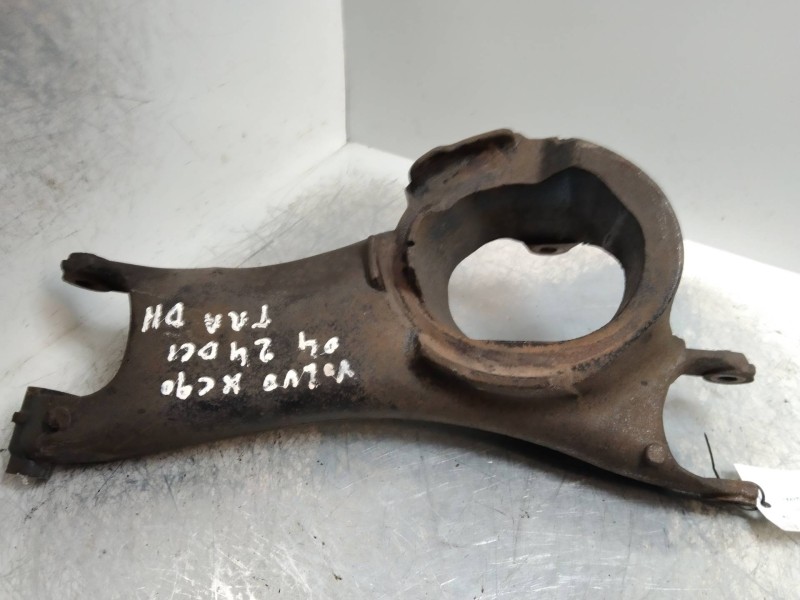 Recambio de brazo suspension superior trasero derecho para volvo xc90 2.4 diesel cat referencia OEM IAM   