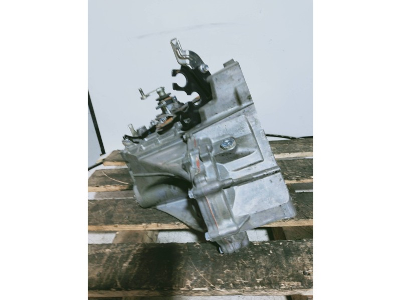 Recambio de caja cambios para citroen c1 city edition referencia OEM IAM 20TT57 3987461 5V