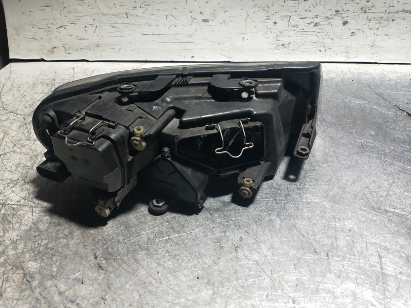 Recambio de faro izquierdo para skoda superb (3u4) 1.9 tdi referencia OEM IAM   