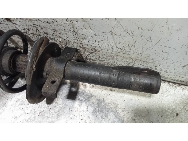 Recambio de amortiguador delantero derecho para renault scenic iii emotion referencia OEM IAM 8200362638A  