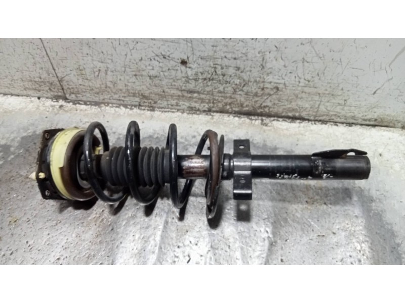 Recambio de amortiguador delantero izquierdo para renault scenic iii emotion referencia OEM IAM 8200362638A  