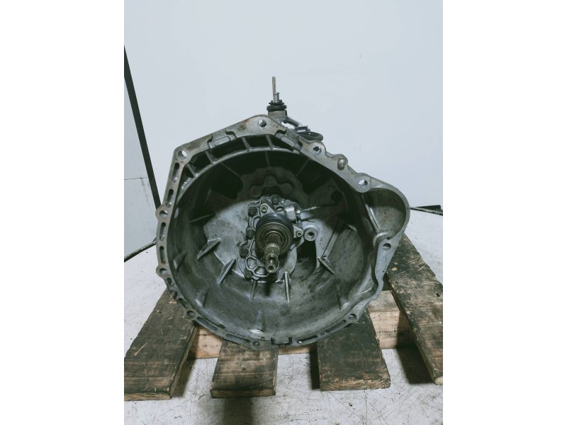 Recambio de caja cambios para ssangyong rodius xdi referencia OEM IAM G3102021009 MAD270500055 5V