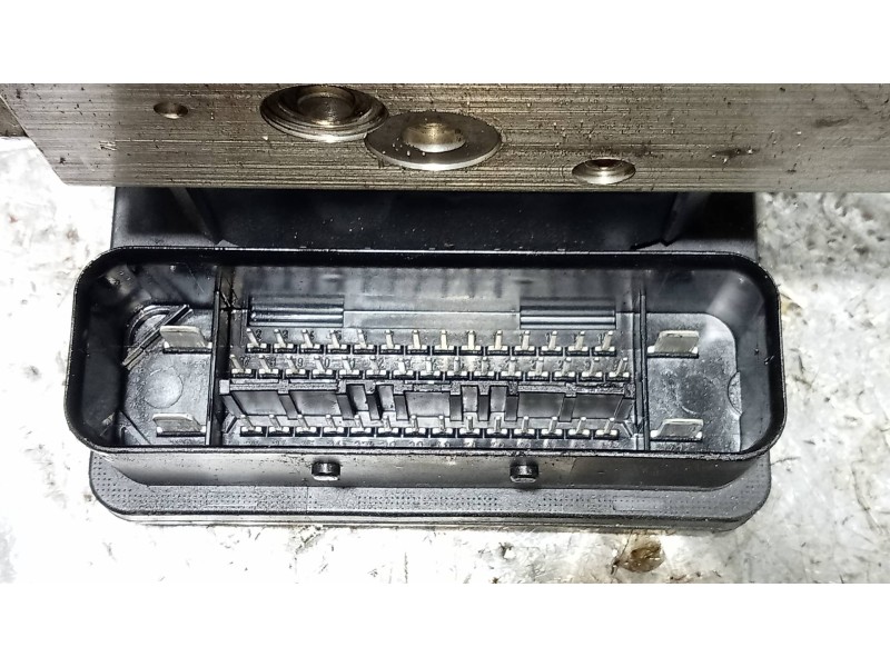 Recambio de abs para mercedes clase c (w203) sportcoupe c 220 cdi (203.706) referencia OEM IAM 10092515373 A2095452632 A20343109