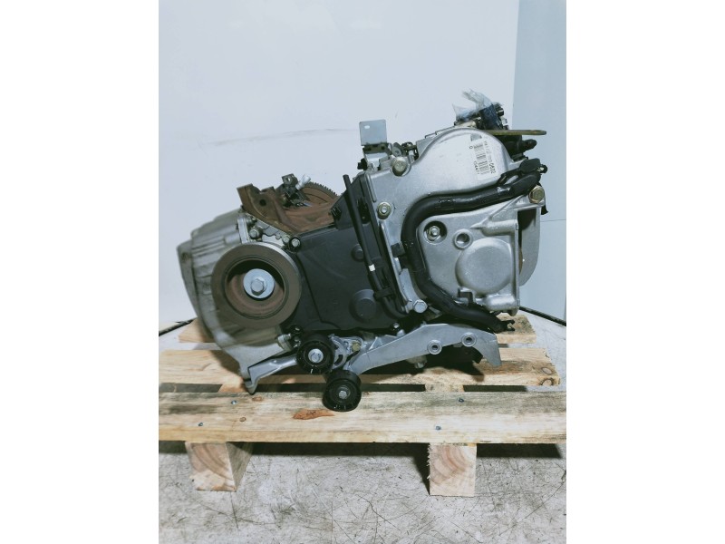 Recambio de motor completo para renault laguna (b56) 1.6 16v rt referencia OEM IAM K4MF720 D134451 7701700622