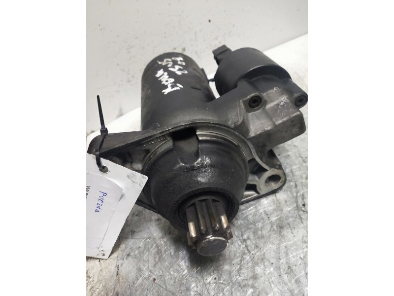 Recambio de motor arranque para volkswagen bora berlina (1j2) highline referencia OEM IAM 001121009  