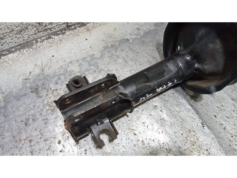 Recambio de amortiguador delantero derecho para fiat punto berlina (176) td 60 s referencia OEM IAM   
