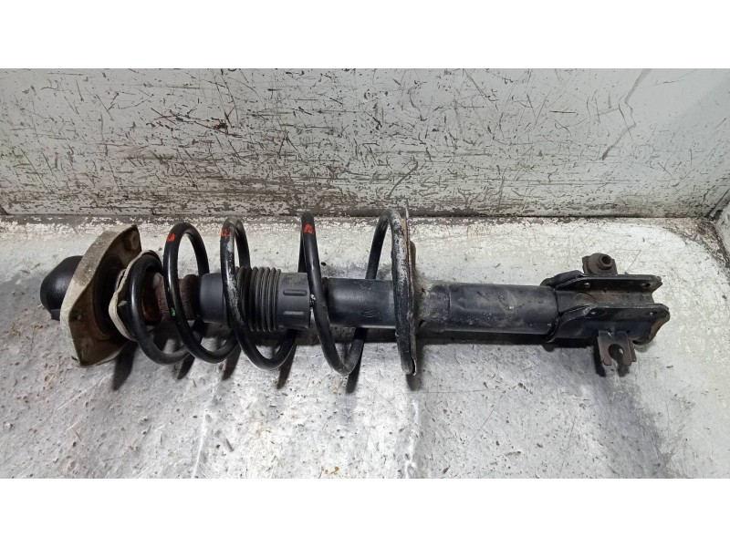 Recambio de amortiguador delantero izquierdo para fiat punto berlina (176) td 60 s referencia OEM IAM   