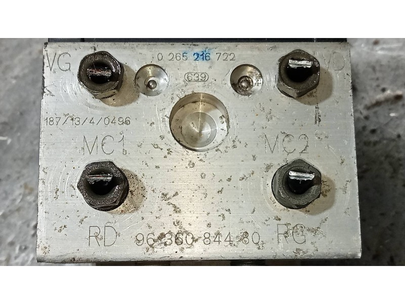 Recambio de abs para citroen xsara berlina 1.6i 16v exclusive referencia OEM IAM 0265216722 9636084480 0273004440