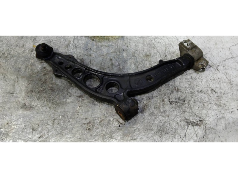 Recambio de brazo suspension inferior delantero derecho para fiat punto berlina (176) td 60 s referencia OEM IAM 46428562  