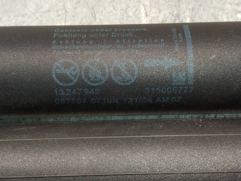 Recambio de amortiguadores maletero / porton para opel insignia sports tourer cosmo referencia OEM IAM 13247949 315005777 710N