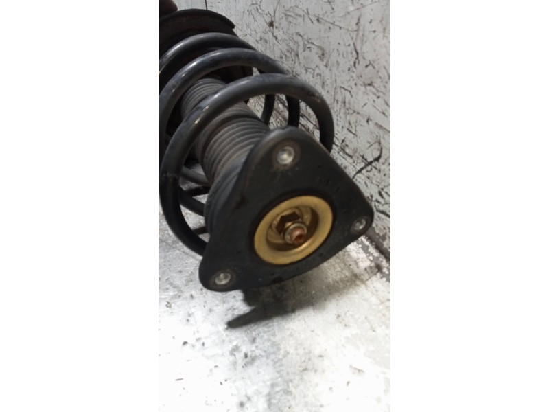 Recambio de amortiguador delantero izquierdo para ford focus berlina (cap) titanium referencia OEM IAM   