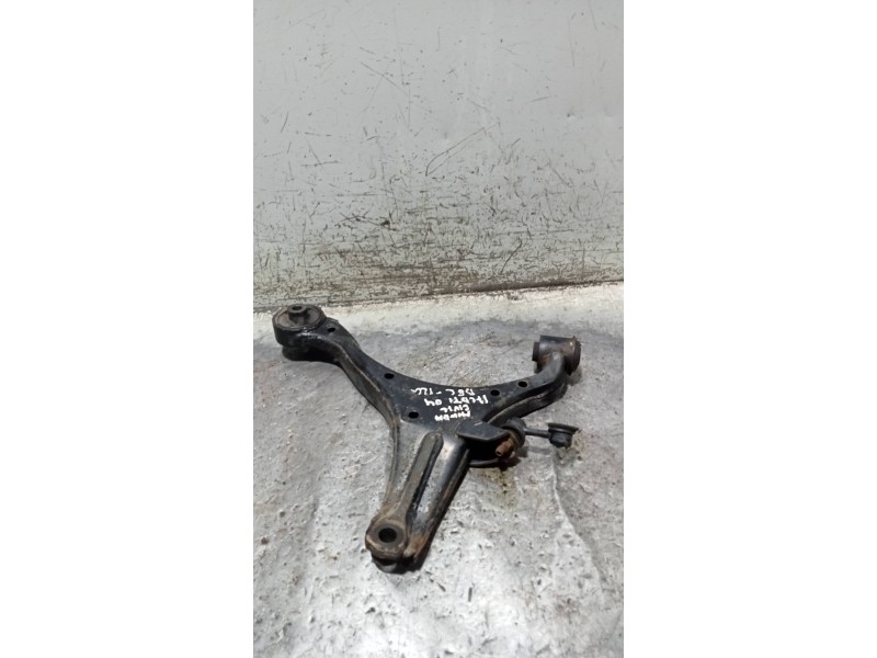 Recambio de brazo suspension inferior delantero izquierdo para honda civic berlina 5 (eu7/8) 1.7 ctdi ls referencia OEM IAM   