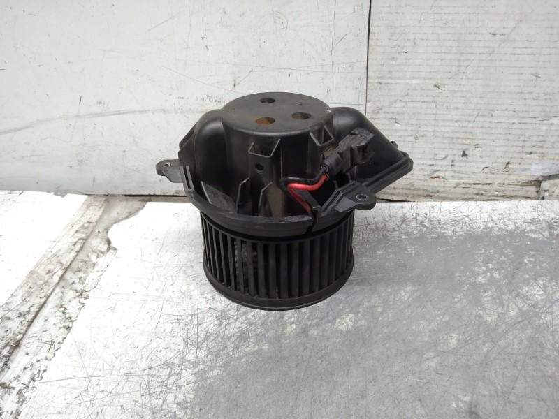 Recambio de motor calefaccion para renault megane i classic (la0) 1.9 dti rn (laon) referencia OEM IAM A52656770C  