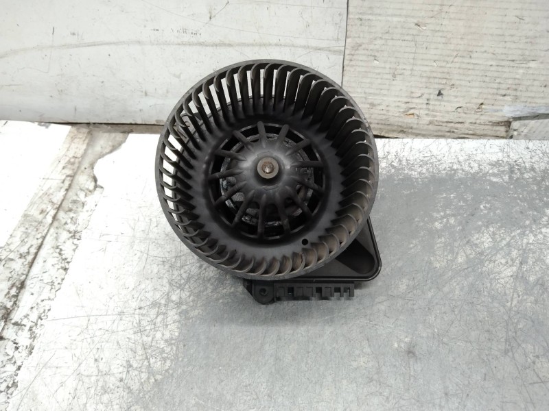 Recambio de motor calefaccion para renault megane i classic (la0) 1.9 dti rn (laon) referencia OEM IAM A52656770C  