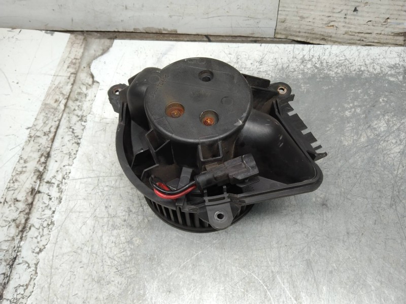 Recambio de motor calefaccion para renault megane i classic (la0) 1.9 dti rn (laon) referencia OEM IAM A52656770C  